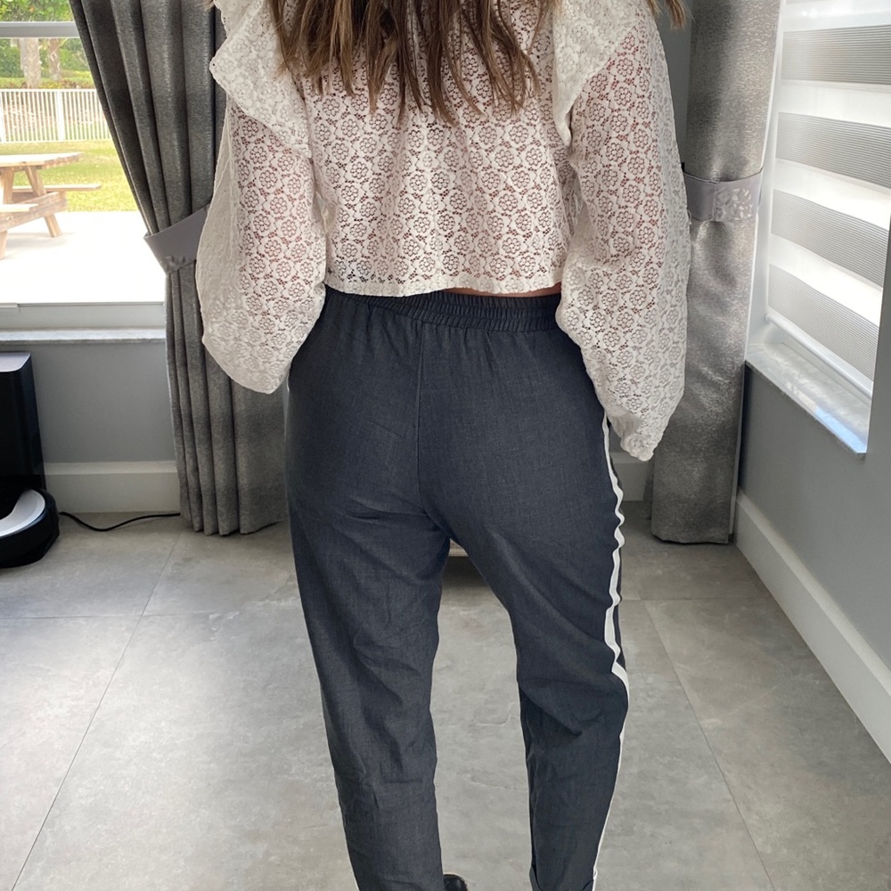 Zara Lace Cream Crop Top - Picture 14 of 15
